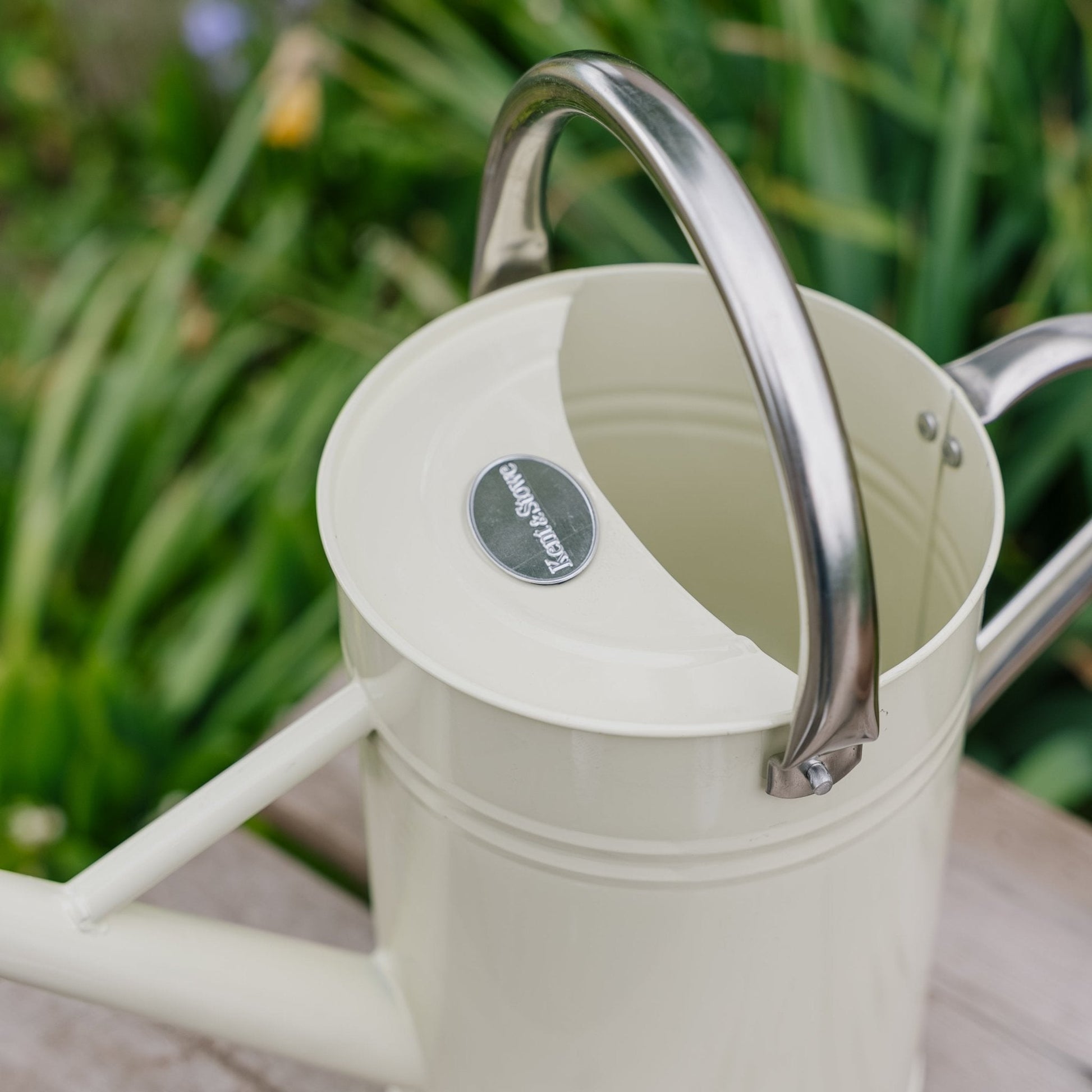 Arrosoir en métal, 4,5 L, crème vintage