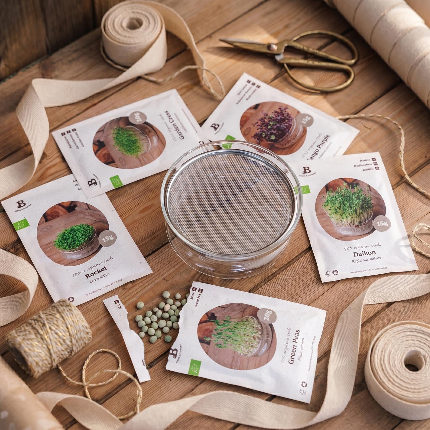 Coffret de micropousses avec coupelle de germination - 5 sachets de graines biologiques