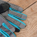 Gants de jardin, L