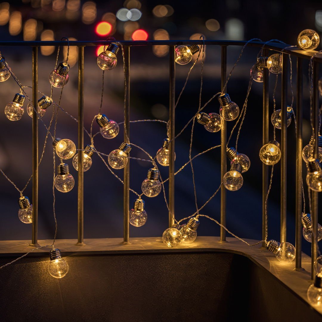 Grande guirlande lumineuse avec 50 ampoules et changement de couleur