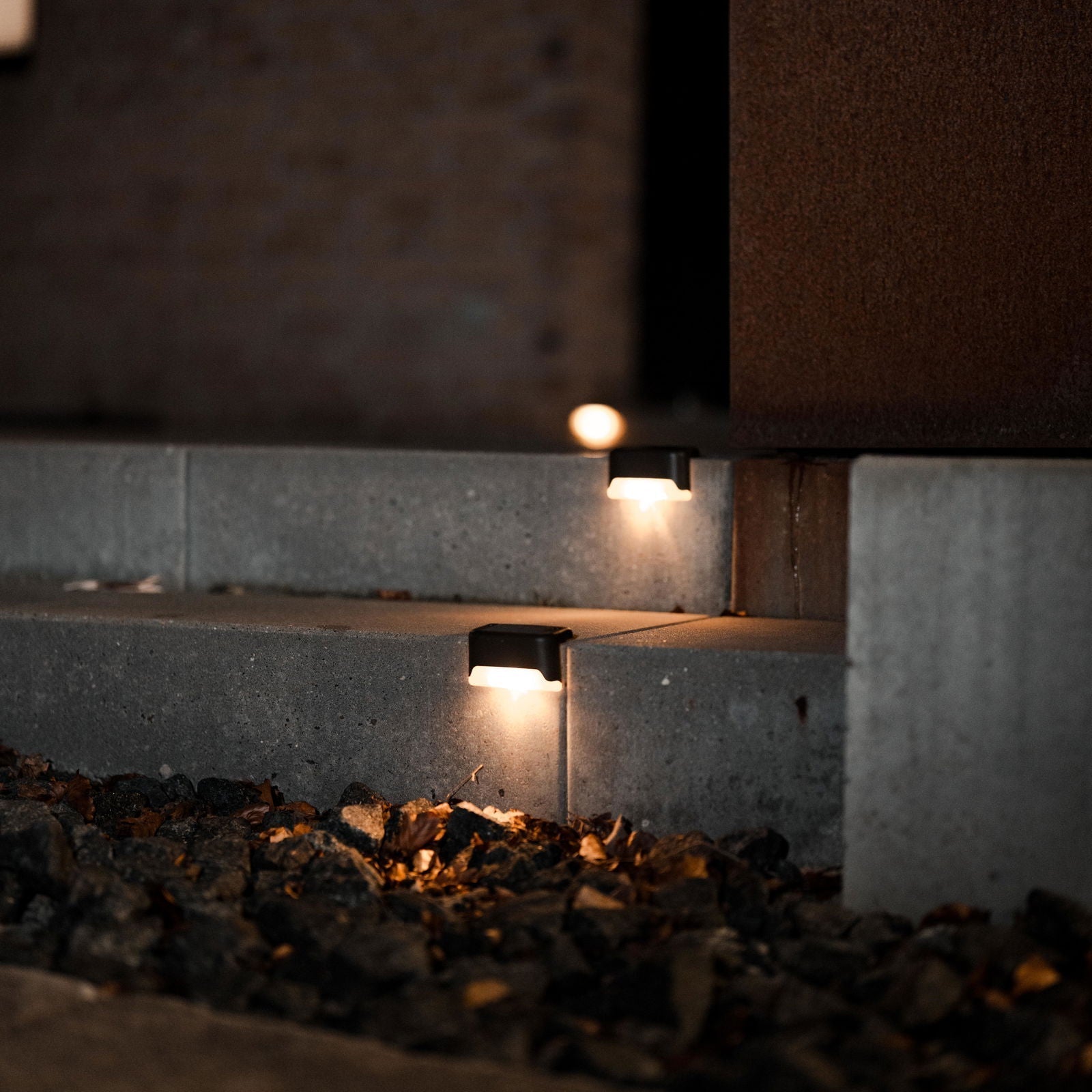 Lot de 4 lampes solaires LED pour escaliers