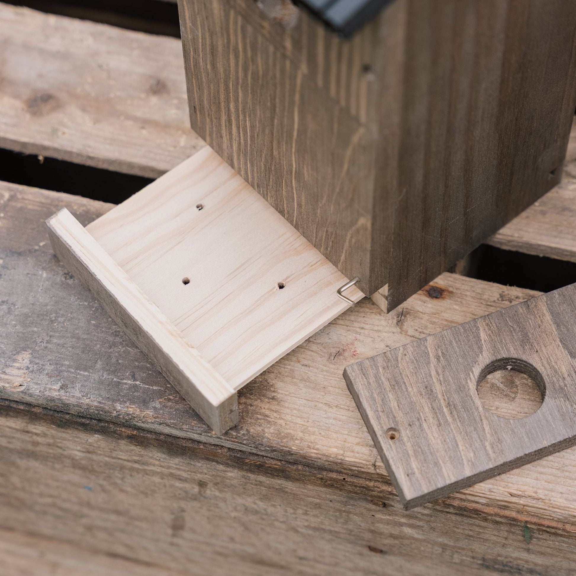 Nichoir multiple, L : 13 cm, l : 12 cm, H : 23 cm