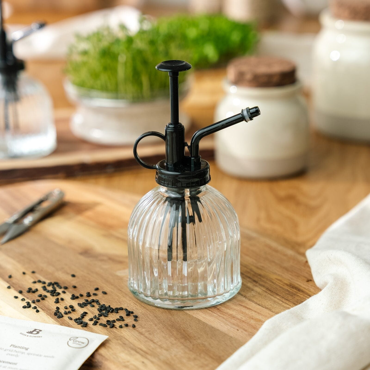 Pulvérisateur pour micropousses