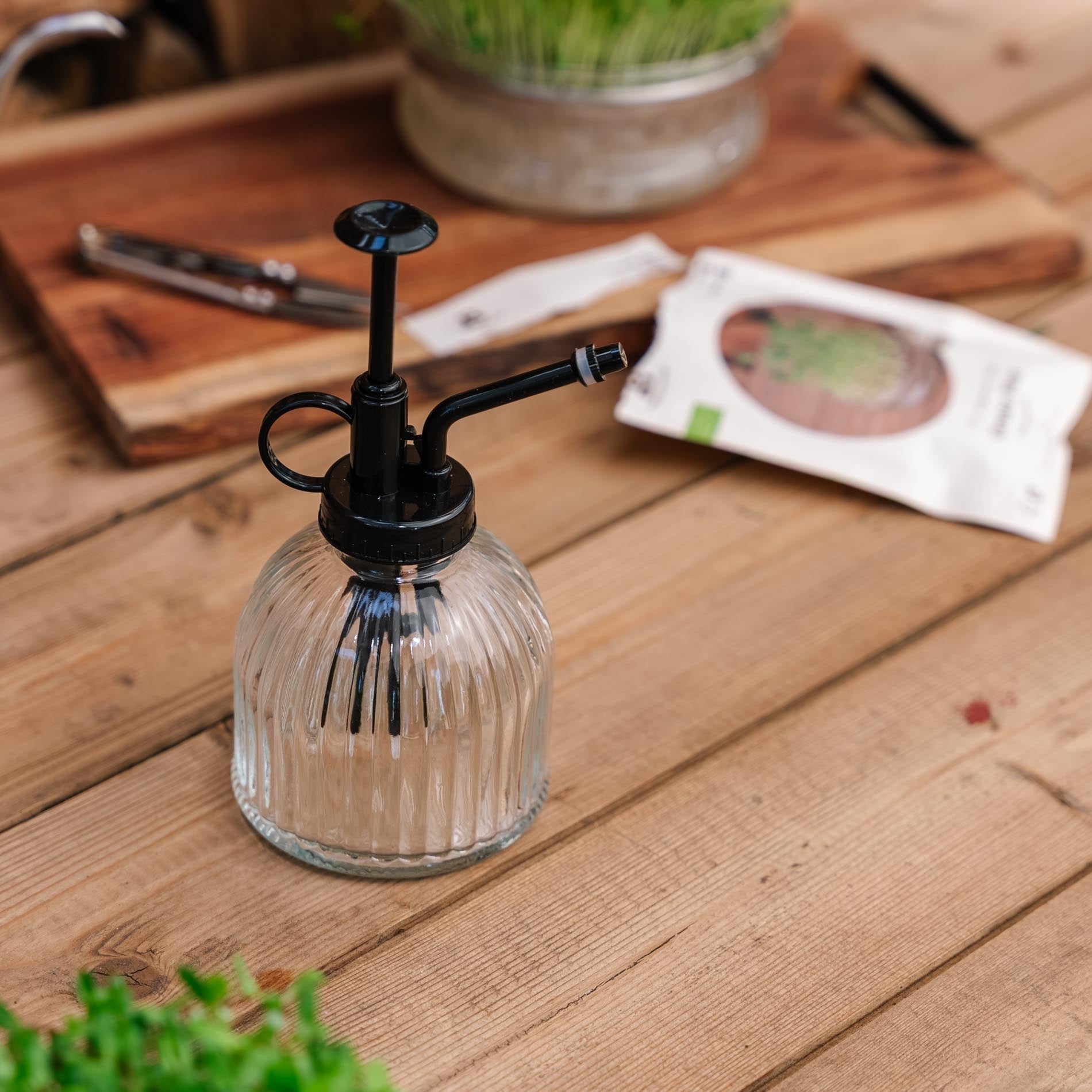 Pulvérisateur pour micropousses