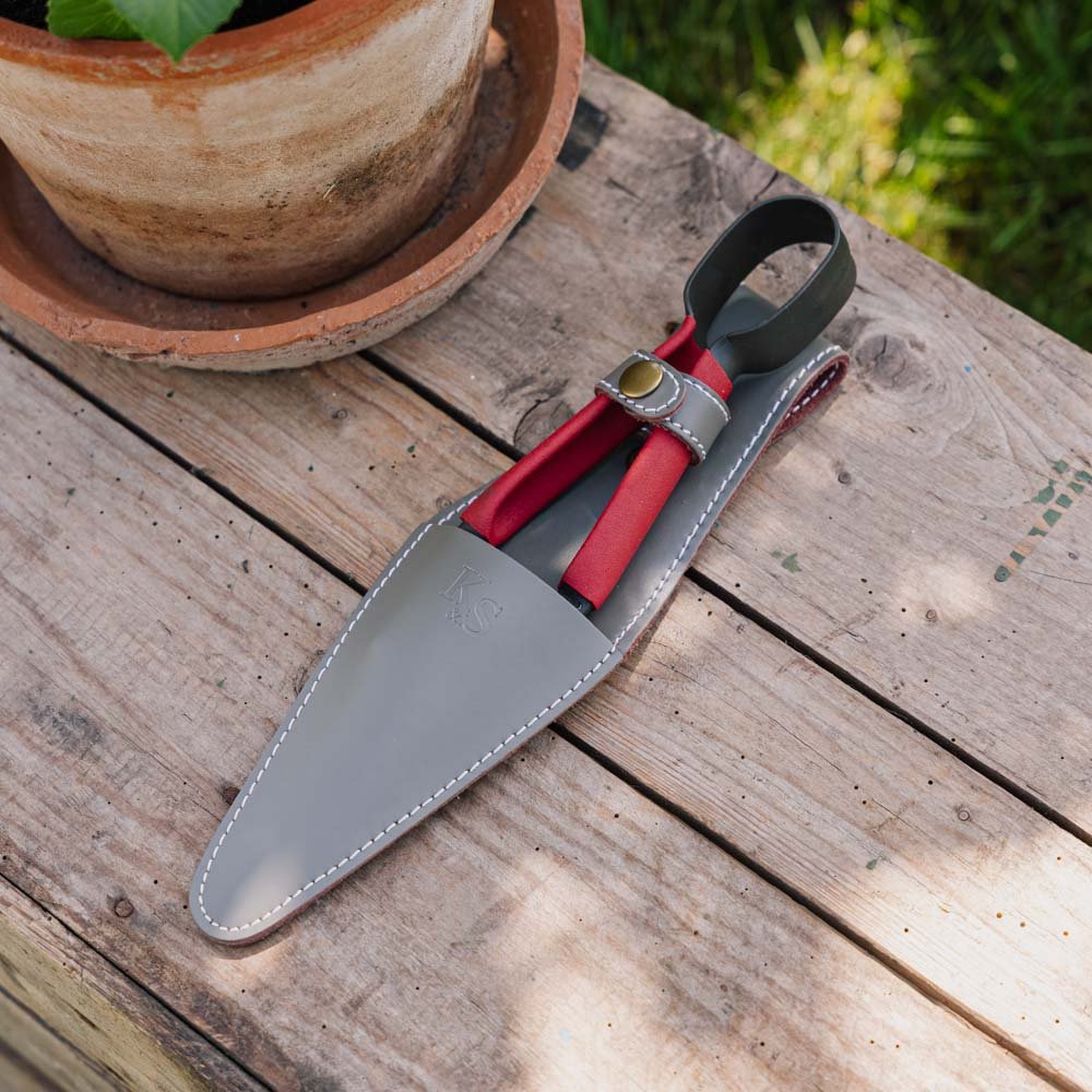 Sécateur avec étui en cuir